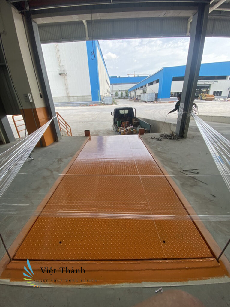 Lắp đặt dock leveler tại Công ty Cheng Loong – Bình Dương